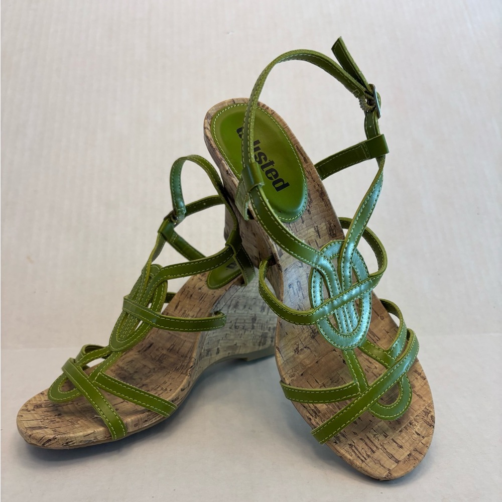 Green strappy cork wedge sandals. Unlisted by Kenneth Cole. New some tags 6.5M
